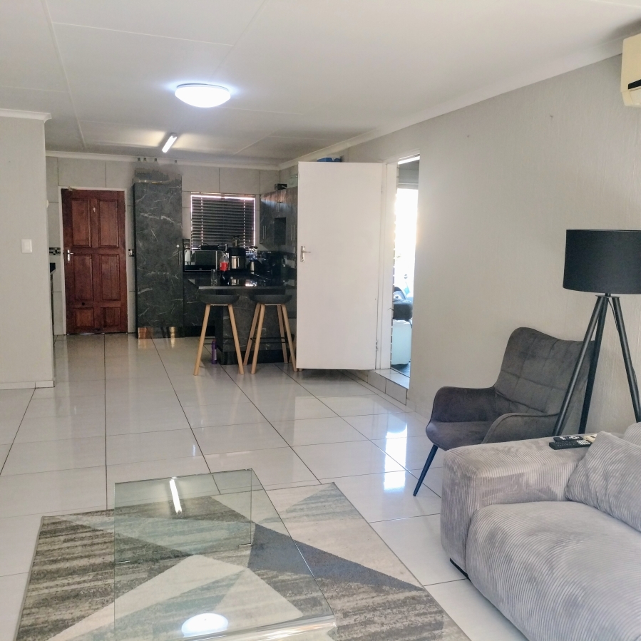 To Let 3 Bedroom Property for Rent in Cashan North West